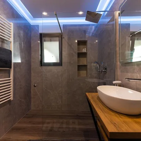 Apartment Orange - Okrug Gornji Seaside Retreat Trogir